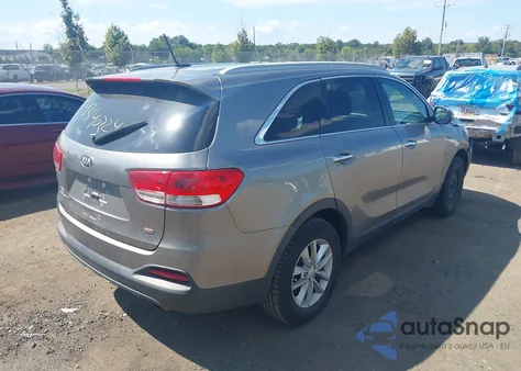 2017 Kia Sorento 2.4L Lx из США, поврежденный, VIN 5XYPG4A39HG217045